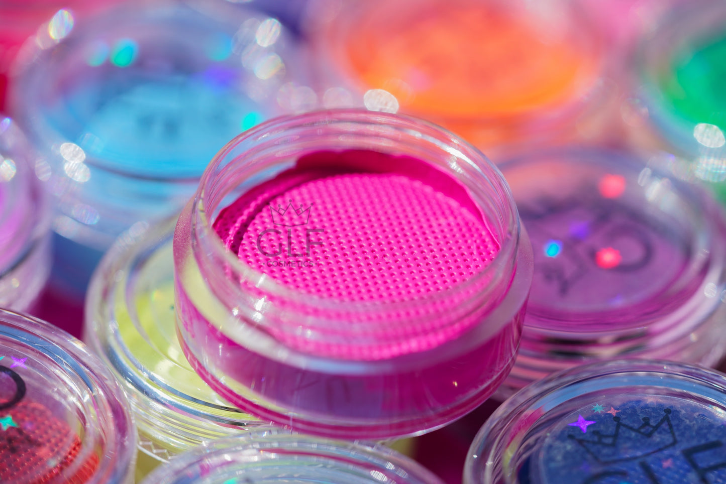 NEW - Barbie Rainbowlicious Perfect Liner